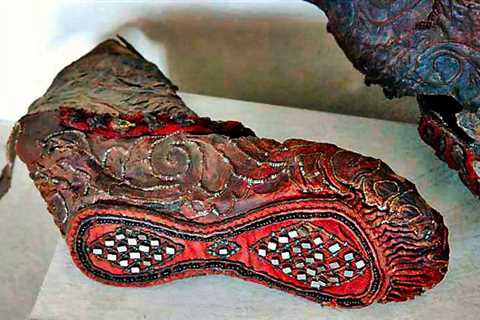 Exquisite 2300-Year-Old Scythian Woman’s Boot Preserved in the Frozen Ground of Siberia