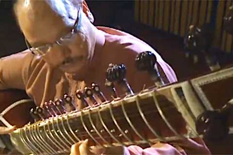 Pakistani Musicians Play a Wonderful Version of Dave Brubeck’s Jazz Classic, “Take Five”