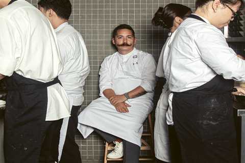 It's the 'First Major Online Grocer' to Cut Booze